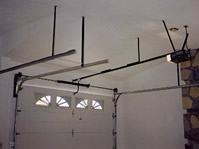 Puerta levadiza seccional